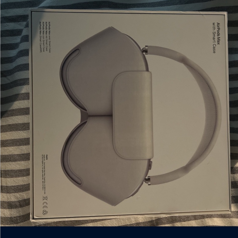 Air pod pro max’s white do work very loud